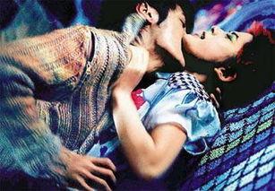 床上戏,揭秘爱情与欲望的交织