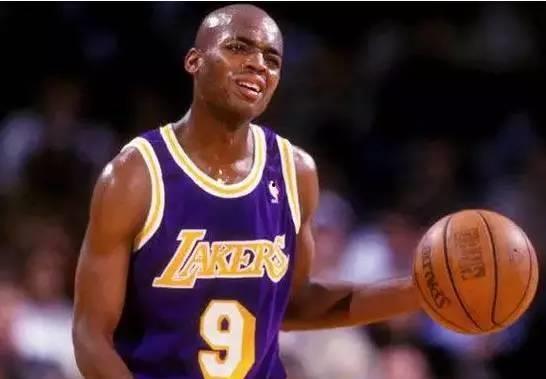 安东尼·杰塞尔尼克：渣都不剩,从渣都不剩到逆袭人生